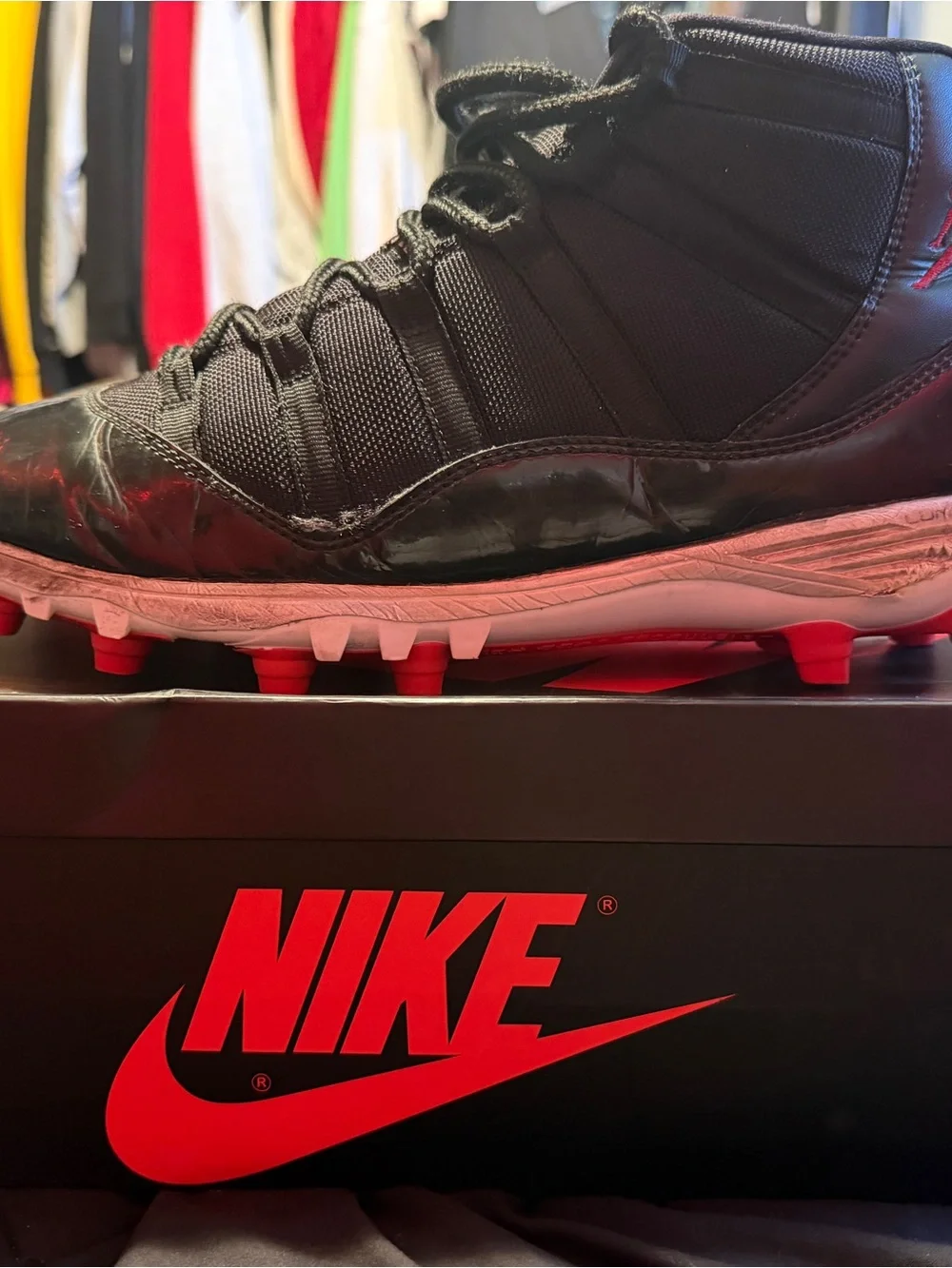Men’s Jordan bred 11 football cleats